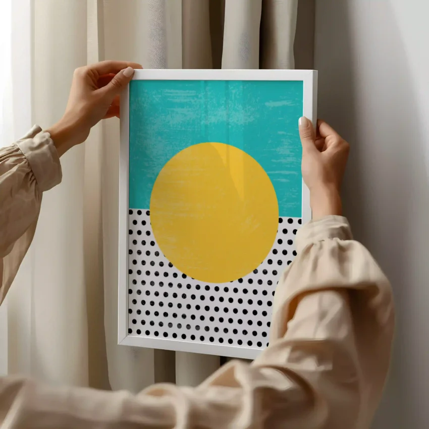 Bold Simplicity – Minimalist Grunge Art